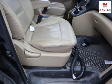 2012 - hyundai grand starex