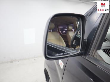 2012 - hyundai grand starex
