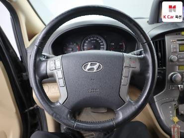 2012 - hyundai grand starex