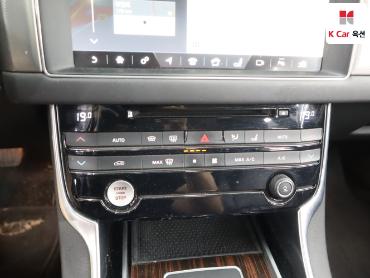 2018 - jaguar xf