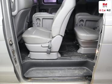 2012 - hyundai grand starex