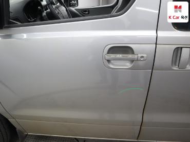 2012 - hyundai grand starex