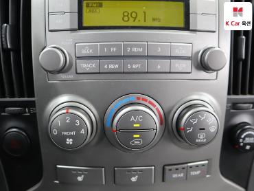 2012 - hyundai grand starex