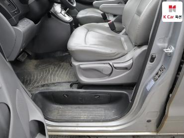 2012 - hyundai grand starex
