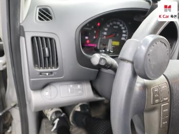 2012 - hyundai grand starex