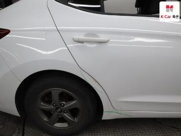 2018 - hyundai avante