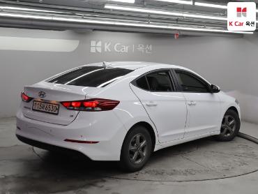 2018 - hyundai avante