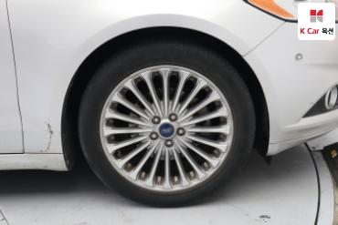 2014 - ford fusion