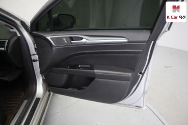 2014 - ford fusion