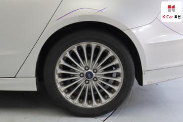 2014 - ford fusion