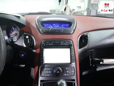 2011 - hyundai genesis coupe 380