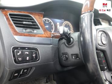 2014 - hyundai equus