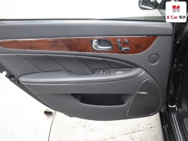 2014 - hyundai equus