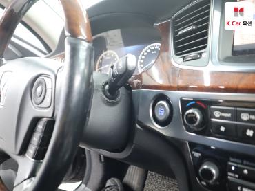 2014 - hyundai equus