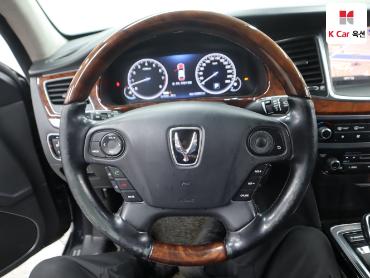 2014 - hyundai equus