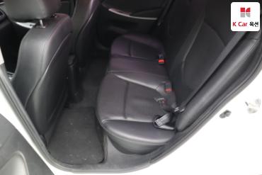 2013 - hyundai accent