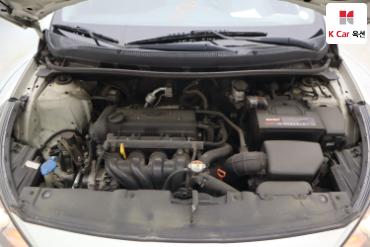 2013 - hyundai accent