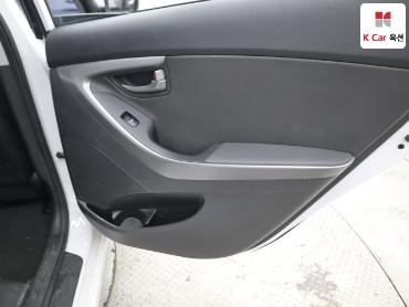 2016 - hyundai avante