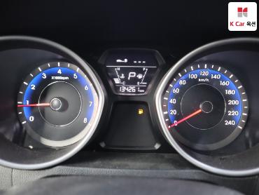 2016 - hyundai avante