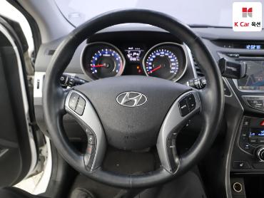 2016 - hyundai avante
