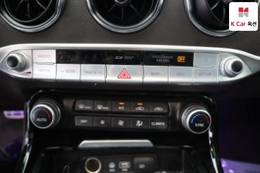 2019 - kia stinger
