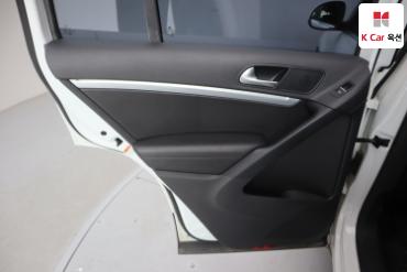 2016 - volkswagen tiguan