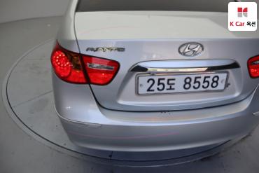 2010 - hyundai avante