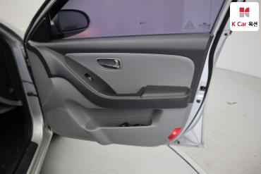 2010 - hyundai avante