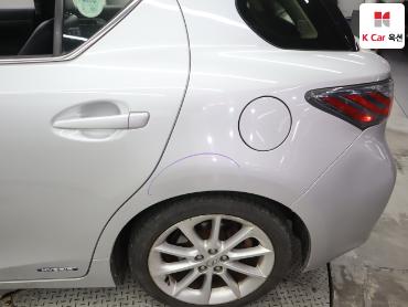 2012 - lexus ct200h