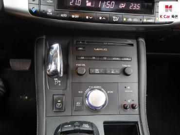 2012 - lexus ct200h