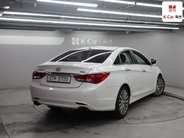 2013 - hyundai sonata