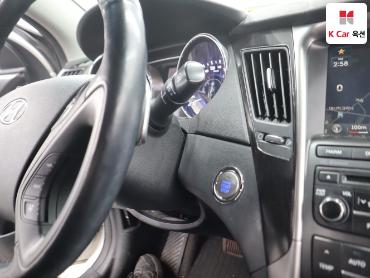 2013 - hyundai sonata