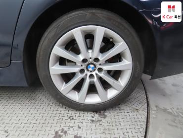2011 - bmw 5 series