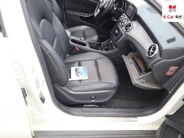 2015 - mercedes-benz gla200