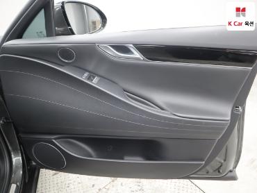 2022 - genesis g80