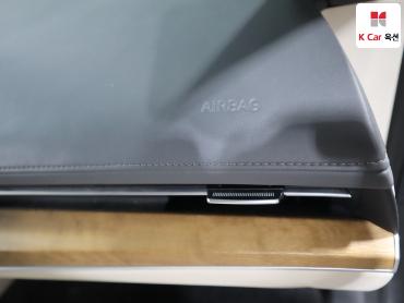 2021 - genesis g80