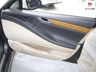 2021 - genesis g80