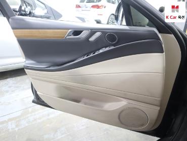 2021 - genesis g80