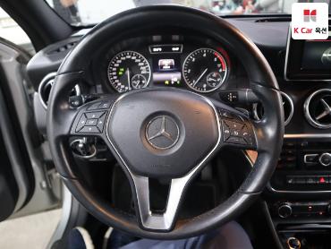 2015 - mercedes-benz a180