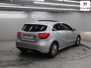 2015 - mercedes-benz a180