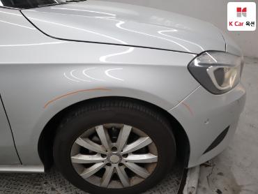 2015 - mercedes-benz a180