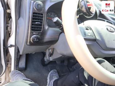 2017 - kia bongo iii