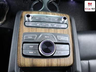 2022 - kia k9