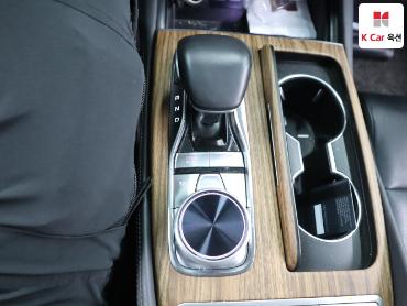 2022 - kia k9