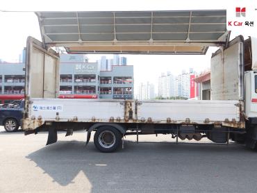 2012 - hyundai mega truck