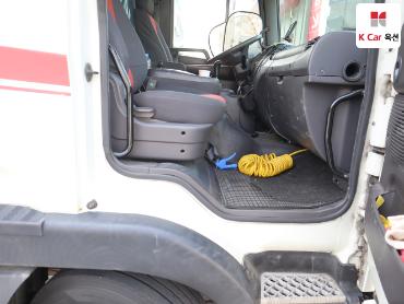 2012 - hyundai mega truck