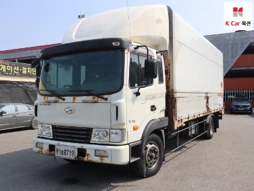 2012 - hyundai mega truck