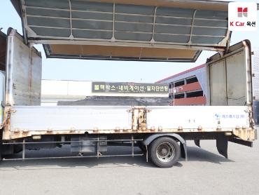 2012 - hyundai mega truck