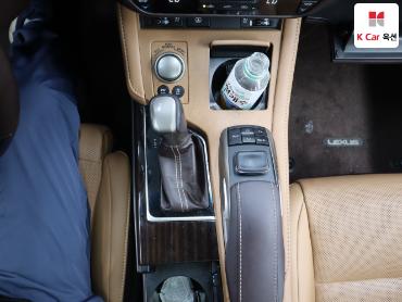 2018 - lexus es300h