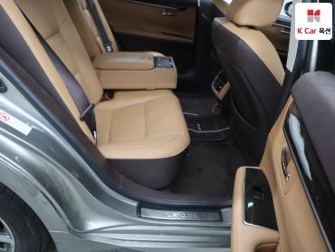 2018 - lexus es300h